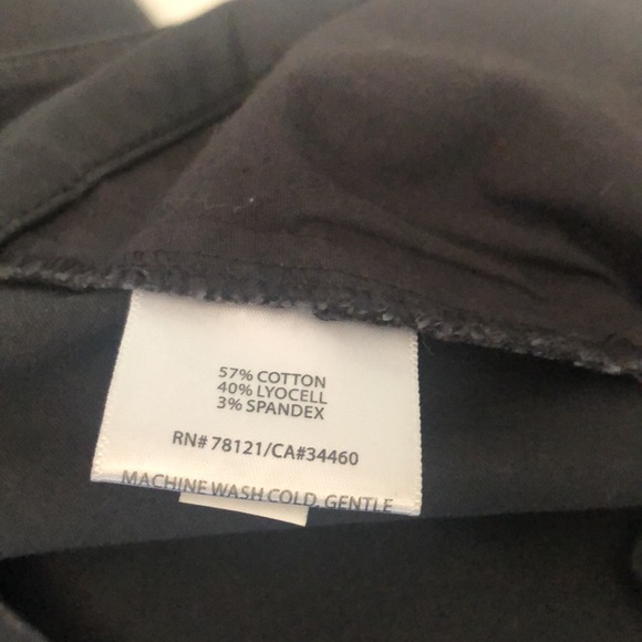 A great wardrobe basic!  Eileen Fisher black trousers - Picture 7 of 7